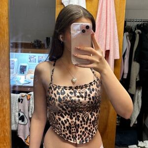 Chic Leopard Print Camisole